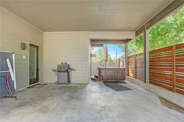 $4,500 | 602 West N Loop Boulevard, Unit B, Austin, TX 78751