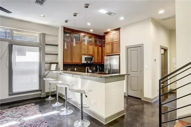 $4,500 | 602 West N Loop Boulevard, Unit B, Austin, TX 78751