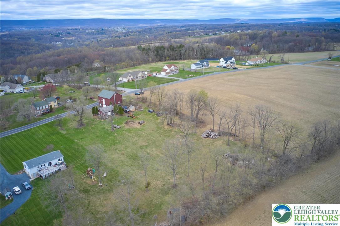 221 Johnson Road Bangor, PA 18013 - Photo 2 of 19 Gallery Image 2