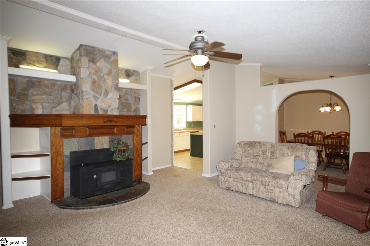 172 State Rd S-39-71 Easley, SC 29640 - Photo 4 of 21