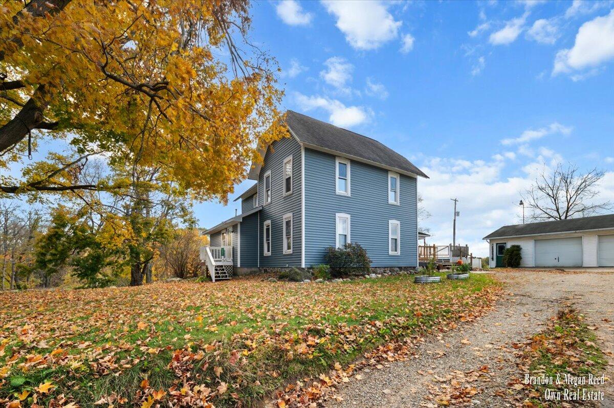 7658 Jackson Road Saranac, MI 48881 - Photo 3 of 69 16-DSC_7108
