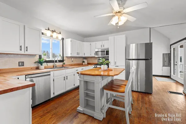 $369,900 | 7658 Jackson Road, Saranac, MI 48881