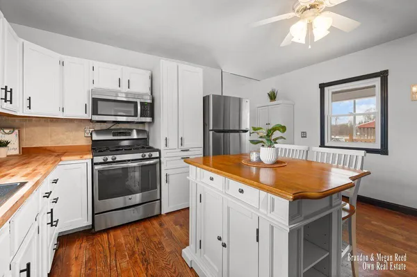 $369,900 | 7658 Jackson Road, Saranac, MI 48881