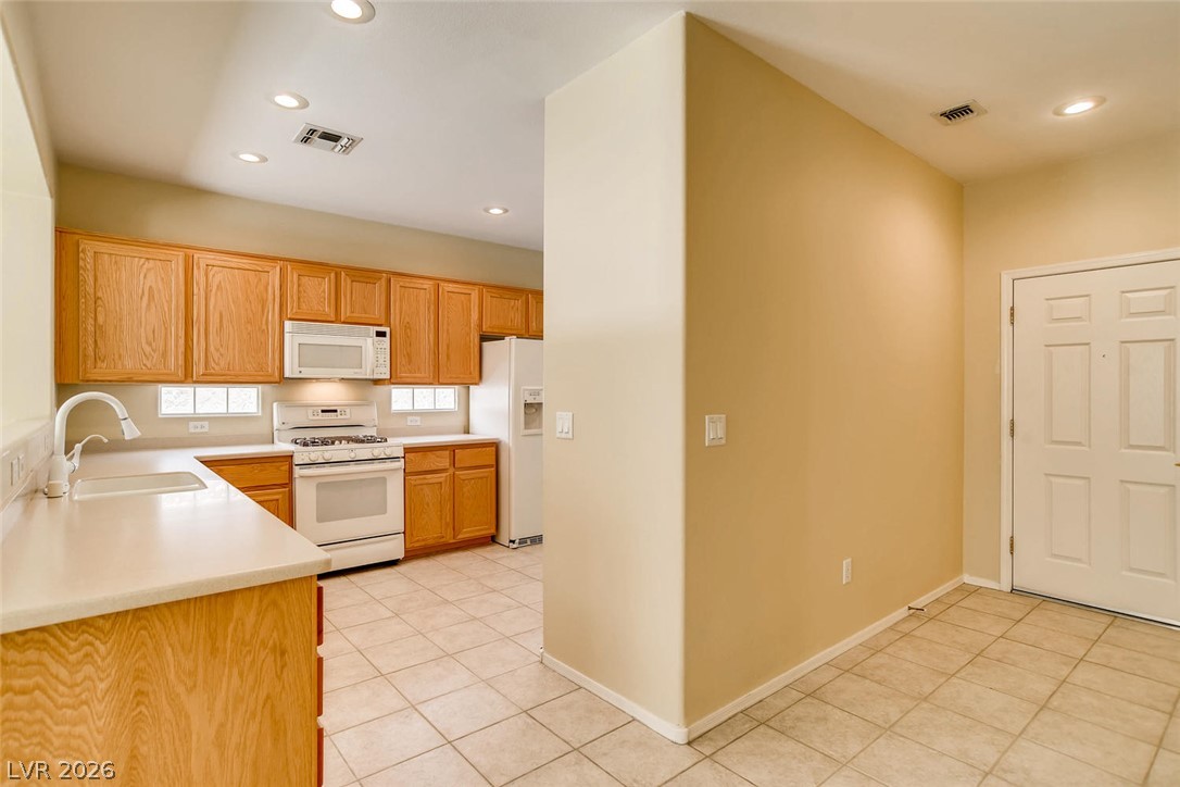 3027 Hickory Valley Road Henderson, NV 89052 - Photo 5 of 17