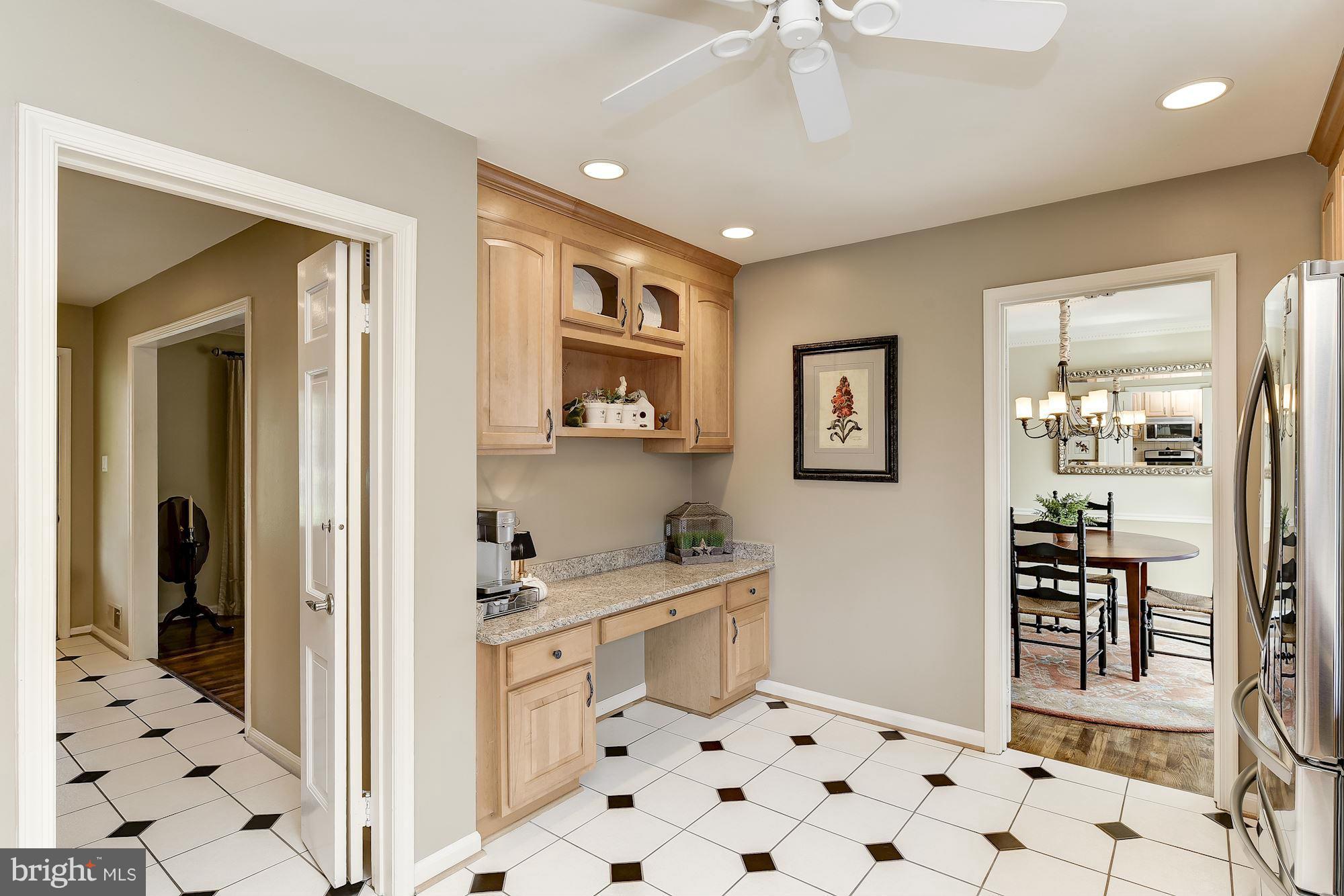 9001 Seven Locks Road Bethesda, MD 20817 - Photo 4 of 23 Interior (General)