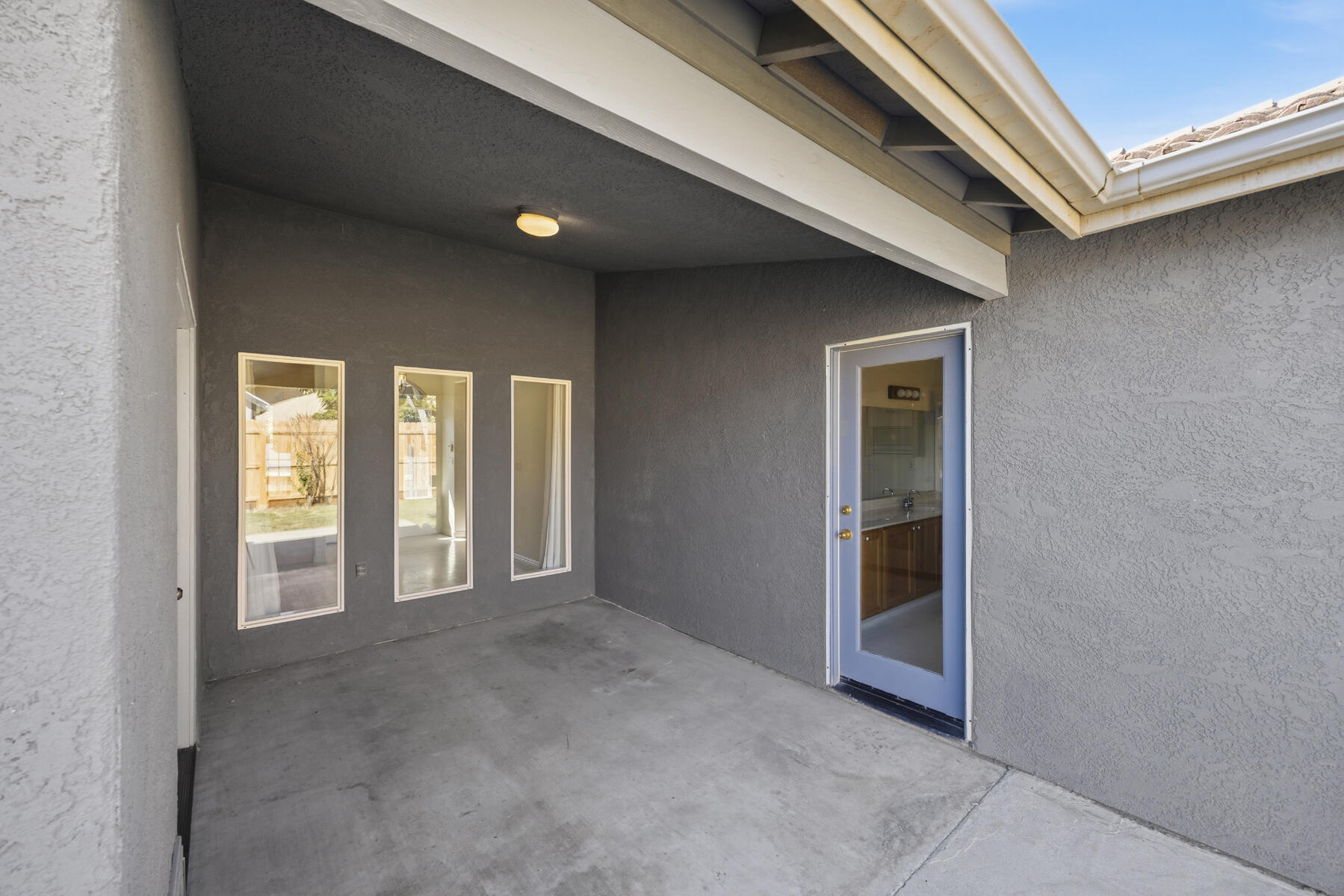 1752 Modoc Avenue Tulare, CA 93274 - Photo 36 of 45 36 - Patio