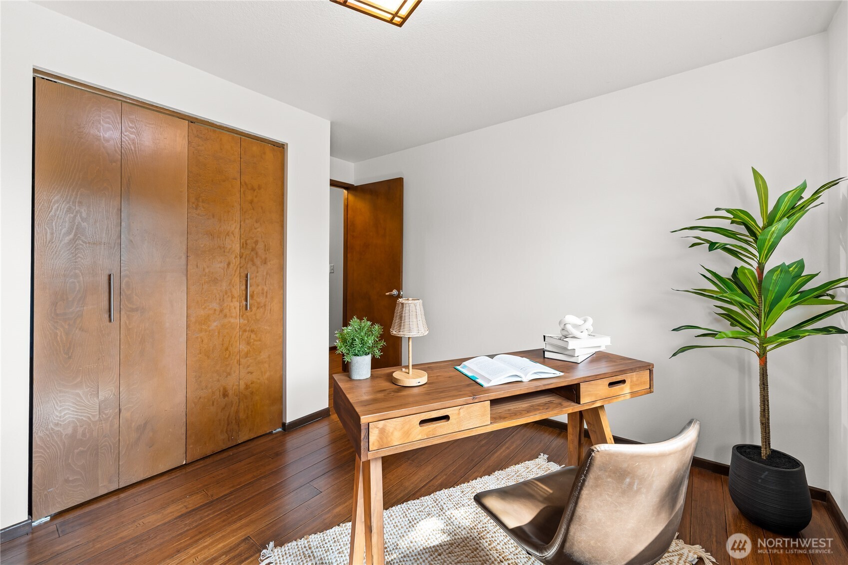 925 Valley Place Kent, WA 98031 - Photo 16 of 39