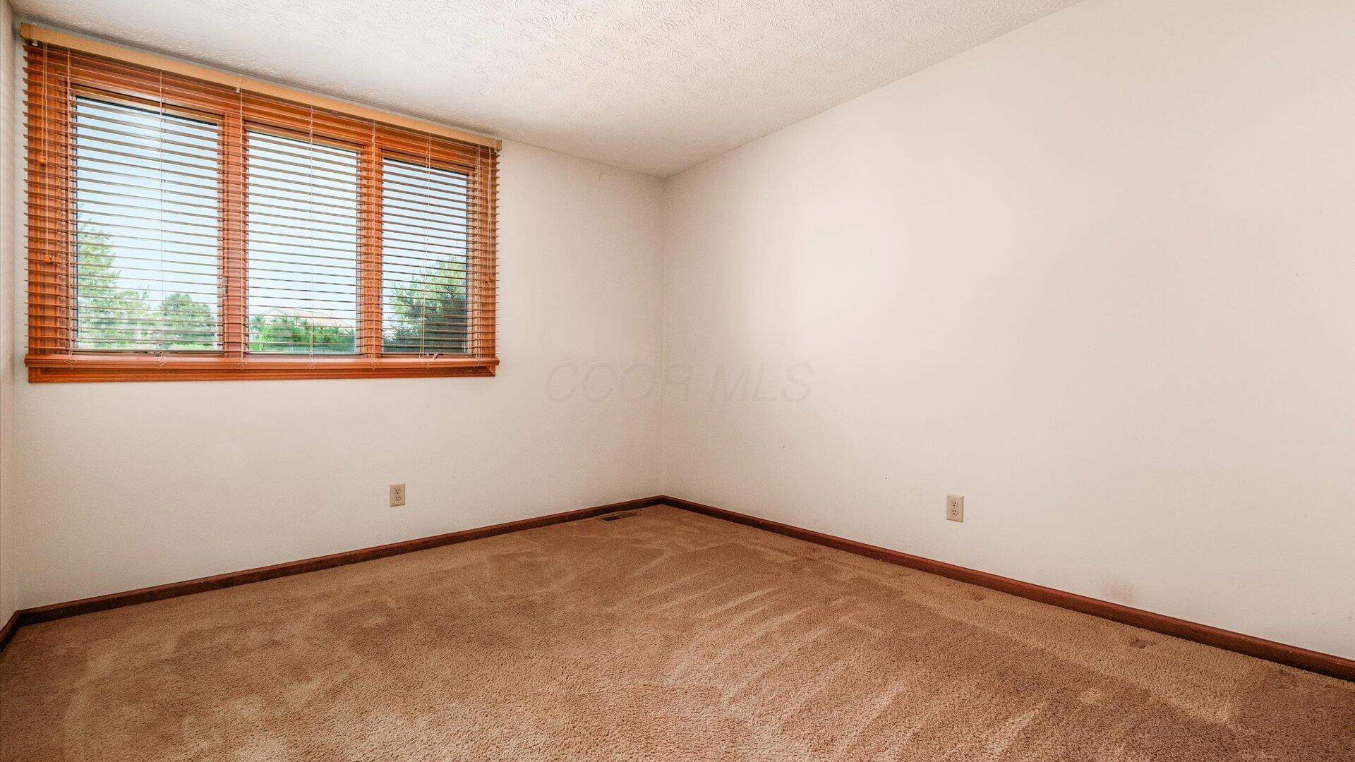 11841 Milnor Road Pickerington, OH 43147 - Photo 28 of 37 36-z 11841 Milnor068