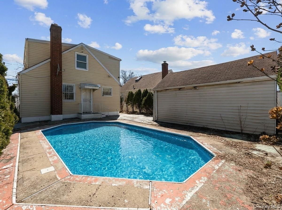 7 Everett Street Valley Stream, NY 11580 - Photo 12 of 16