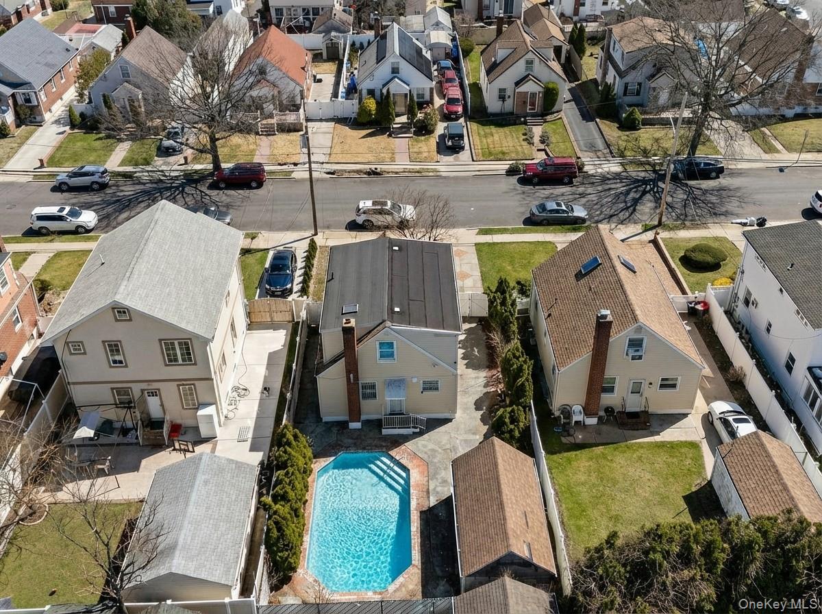 7 Everett Street Valley Stream, NY 11580 - Photo 13 of 16