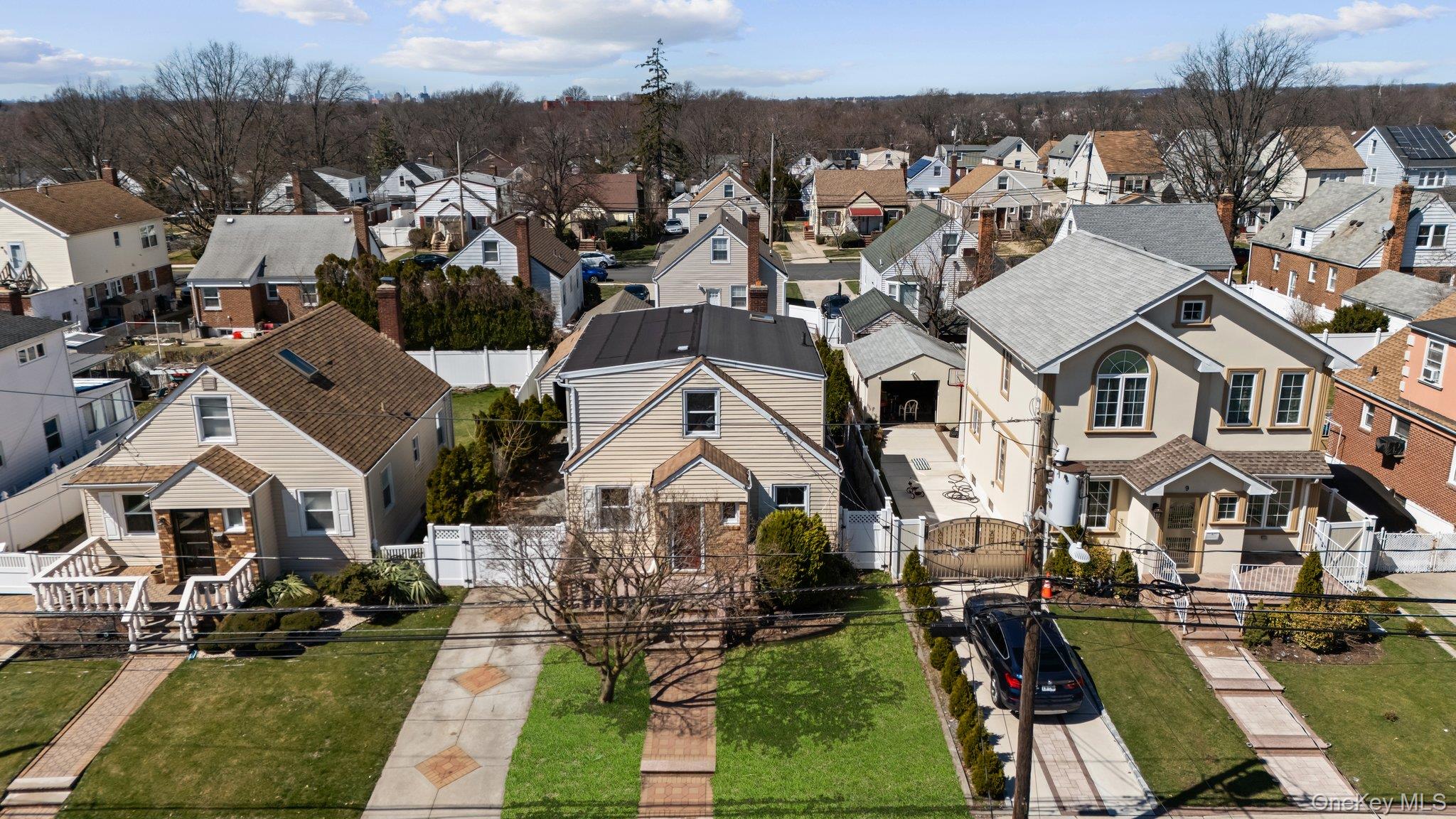 7 Everett Street Valley Stream, NY 11580 - Photo 14 of 16