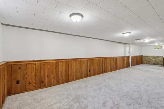 $359,900 | 405 Meadow Wood Drive, Mount Horeb, WI 53572