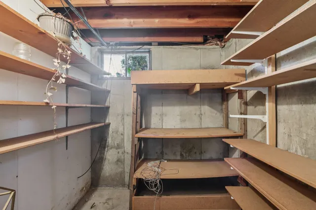 $359,900 | 405 Meadow Wood Drive, Mount Horeb, WI 53572