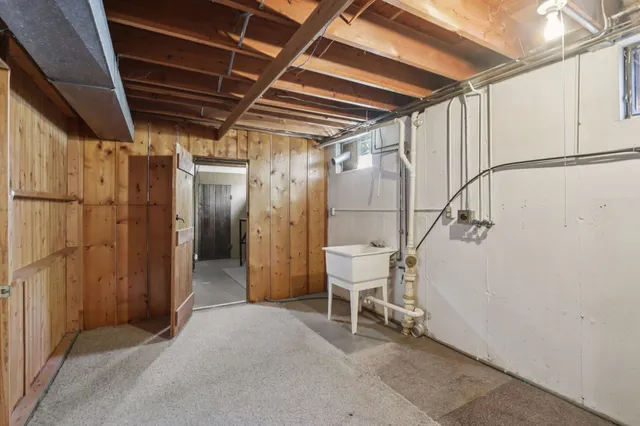 $359,900 | 405 Meadow Wood Drive, Mount Horeb, WI 53572