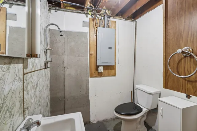 $359,900 | 405 Meadow Wood Drive, Mount Horeb, WI 53572