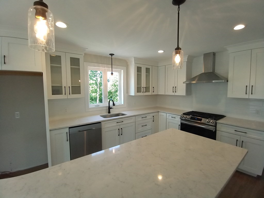 751 Sodom Road Westport, MA 02790 - Photo 2 of 16 Gallery Image 2