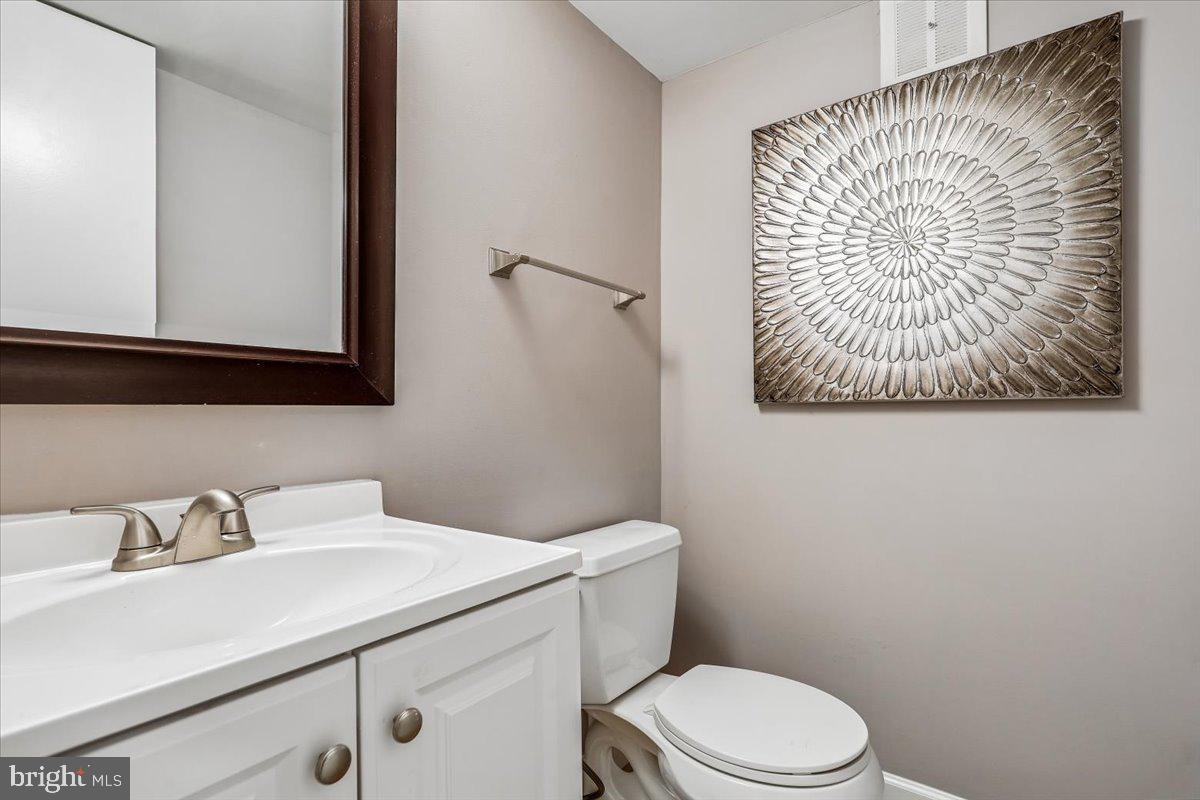 1851 Wainwright Drive Reston, VA 20190 - Photo 30 of 33 Gallery Image 30