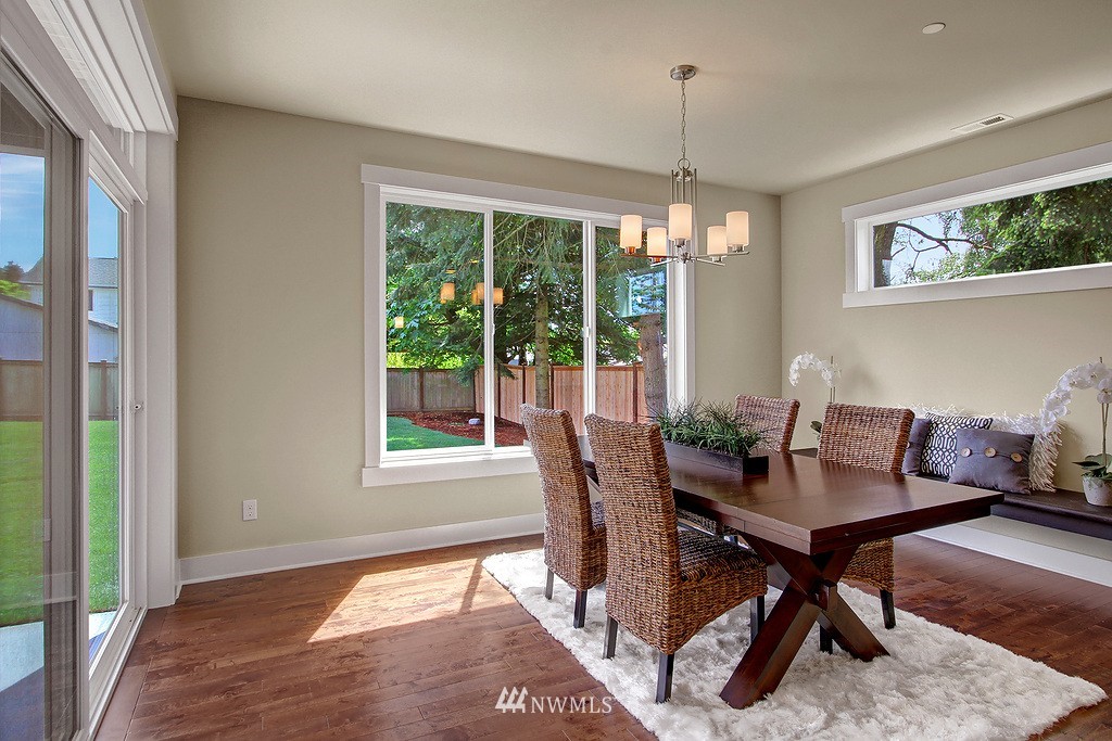 8902 216th Street Southwest Edmonds, WA 98026 - Photo 7 of 20 Gallery Image 7