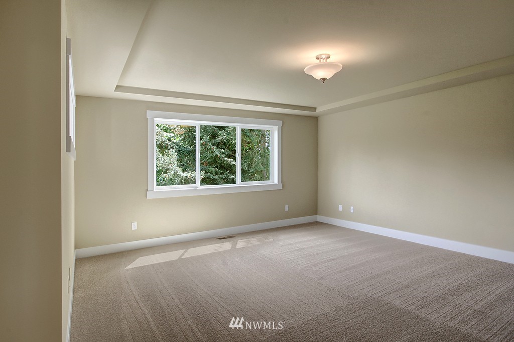 8902 216th Street Southwest Edmonds, WA 98026 - Photo 10 of 20 Gallery Image 10