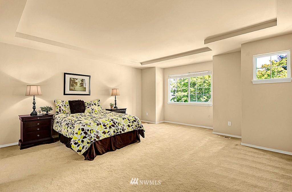 19209 85th Avenue Northeast Bothell, WA 98011 - Photo 13 of 22 Gallery Image 13