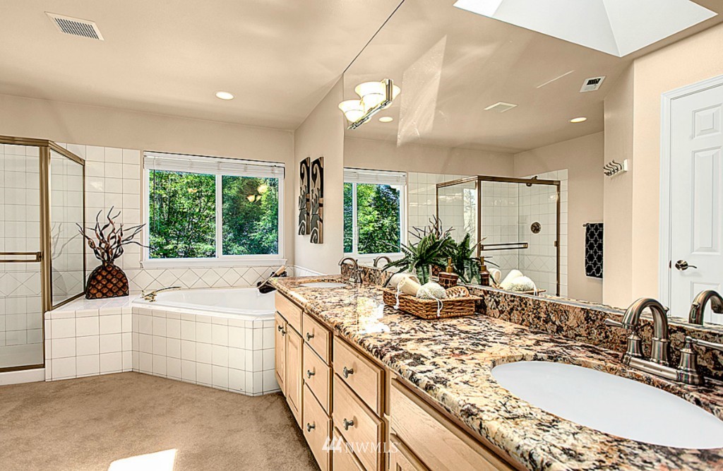 19209 85th Avenue Northeast Bothell, WA 98011 - Photo 14 of 22 Gallery Image 14