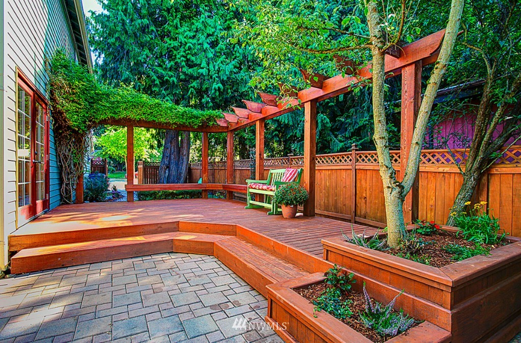 19209 85th Avenue Northeast Bothell, WA 98011 - Photo 18 of 22 Gallery Image 18