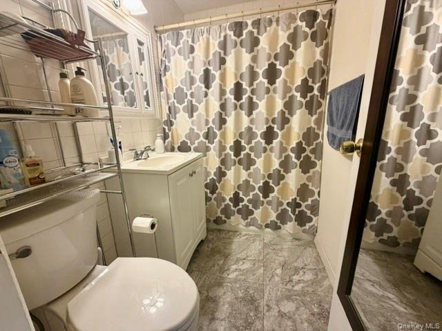 1 Lakeview Drive, Unit 40 Peekskill, NY 10566 - Photo 13 of 24 Tile floor