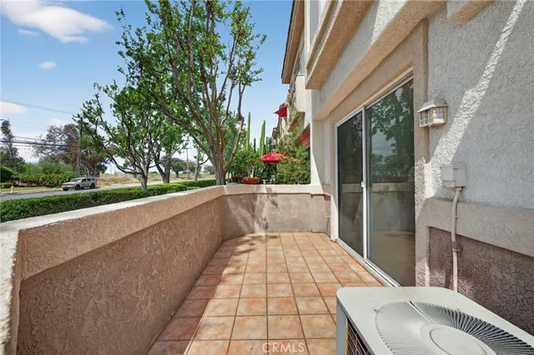 $524,999 | 920 North Turner Avenue, Unit 9, Ontario, CA 91764