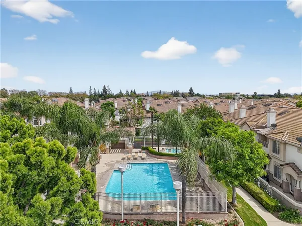 $524,999 | 920 North Turner Avenue, Unit 9, Ontario, CA 91764