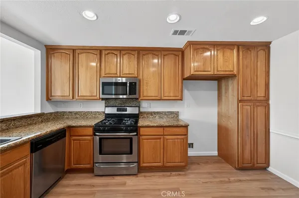 $524,999 | 920 North Turner Avenue, Unit 9, Ontario, CA 91764