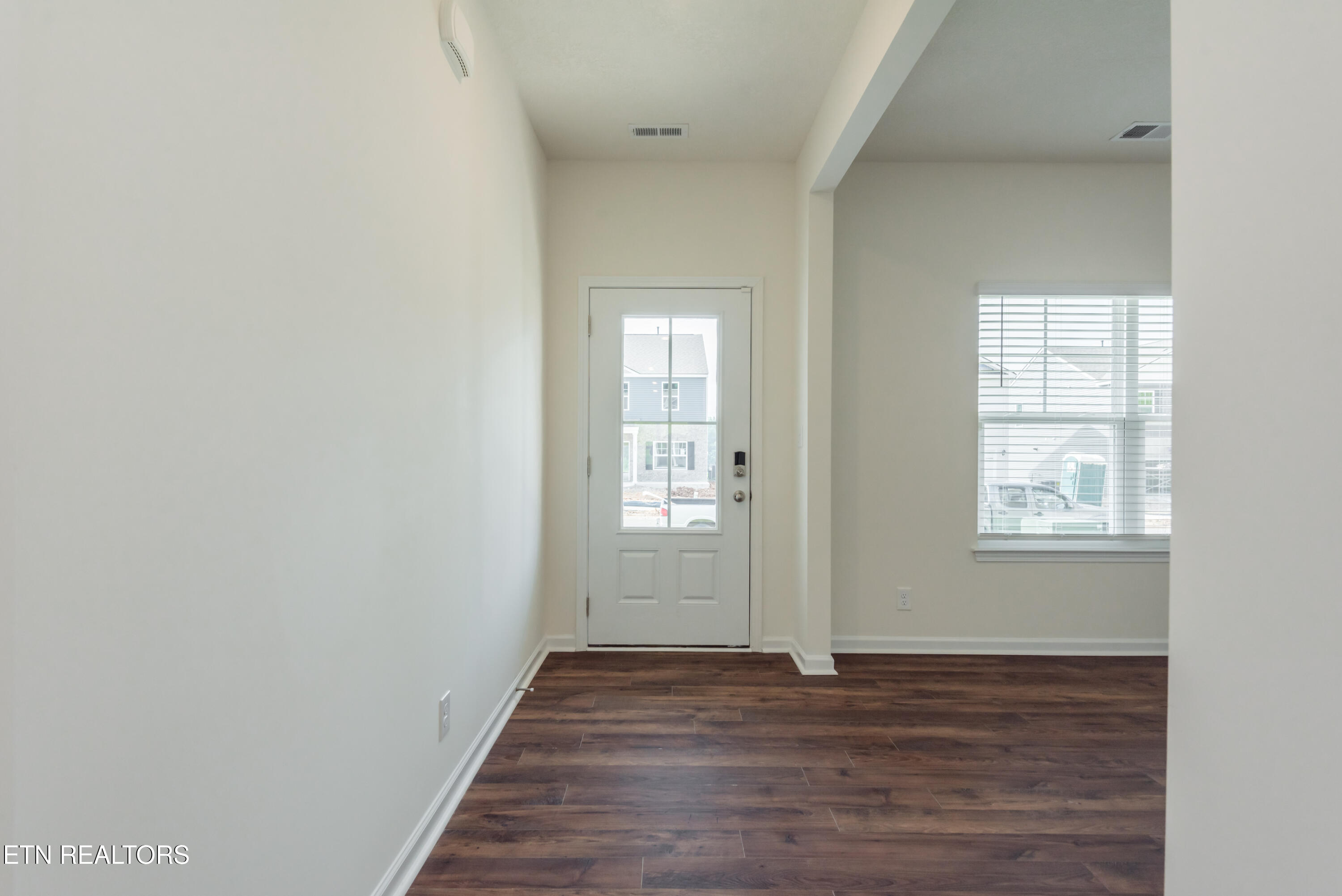 126 Ibis Loop Oak Ridge, TN 37830 - Photo 15 of 47 126IbisLoop-35