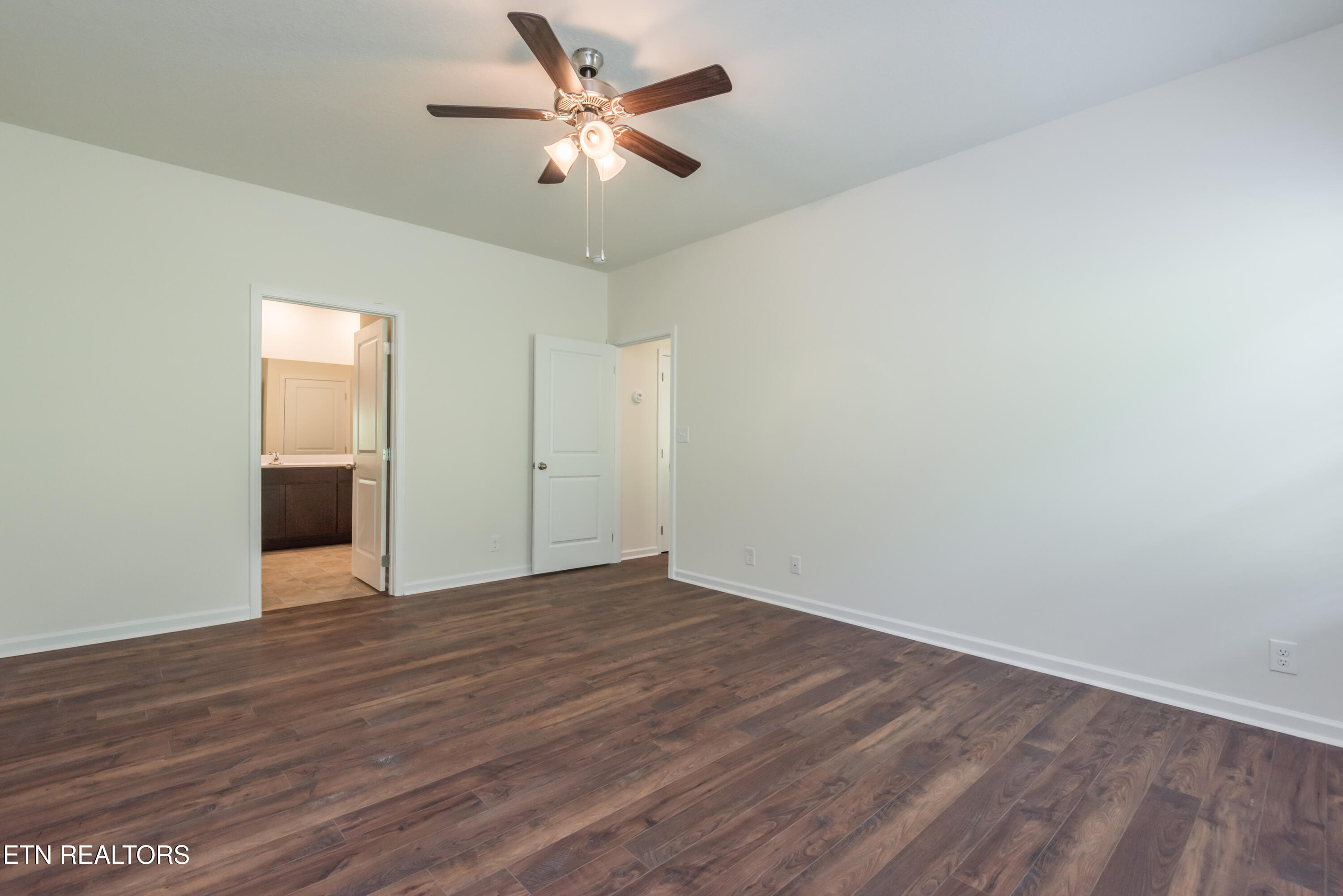 126 Ibis Loop Oak Ridge, TN 37830 - Photo 20 of 47 126IbisLoop-17