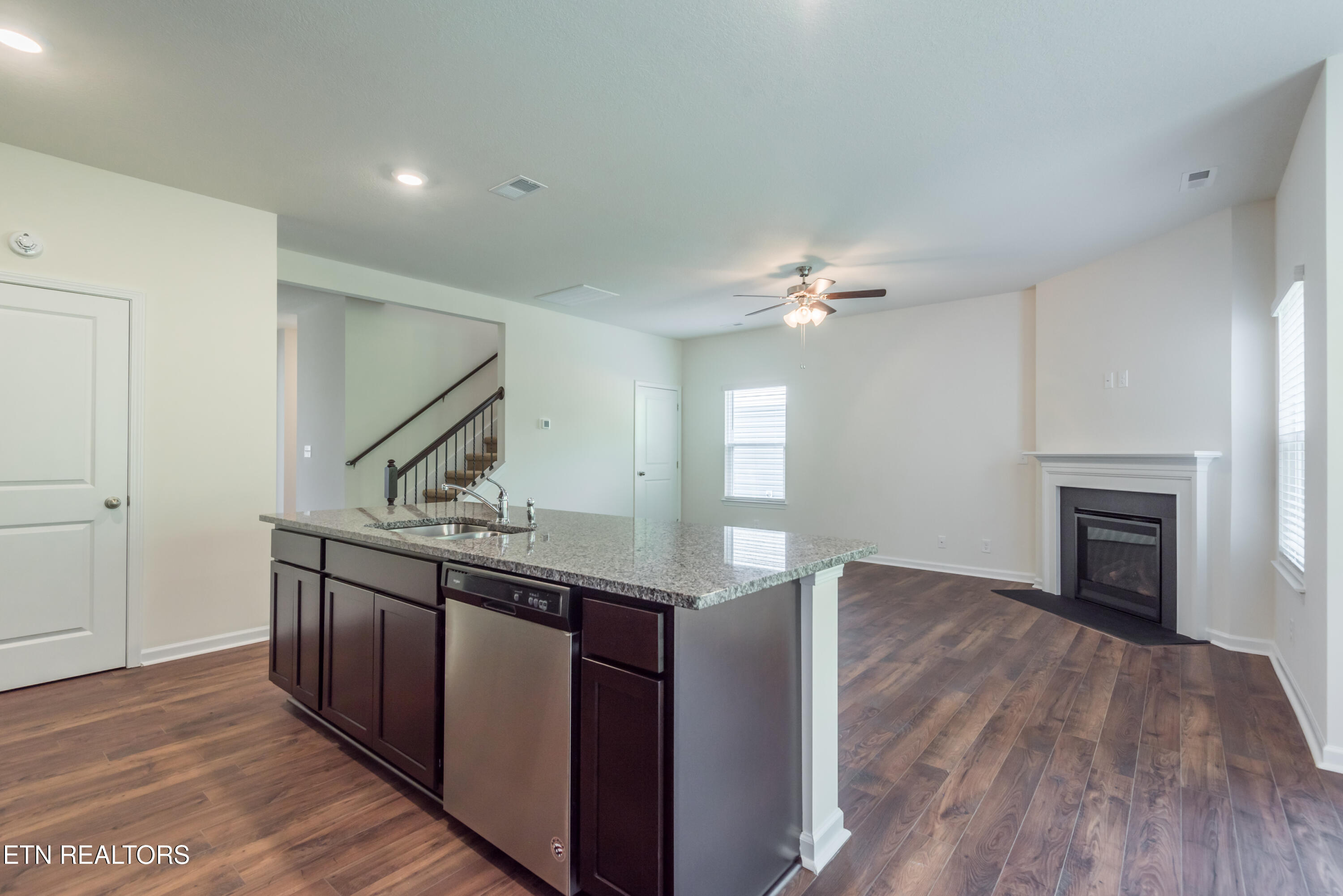 126 Ibis Loop Oak Ridge, TN 37830 - Photo 10 of 47 126IbisLoop-7