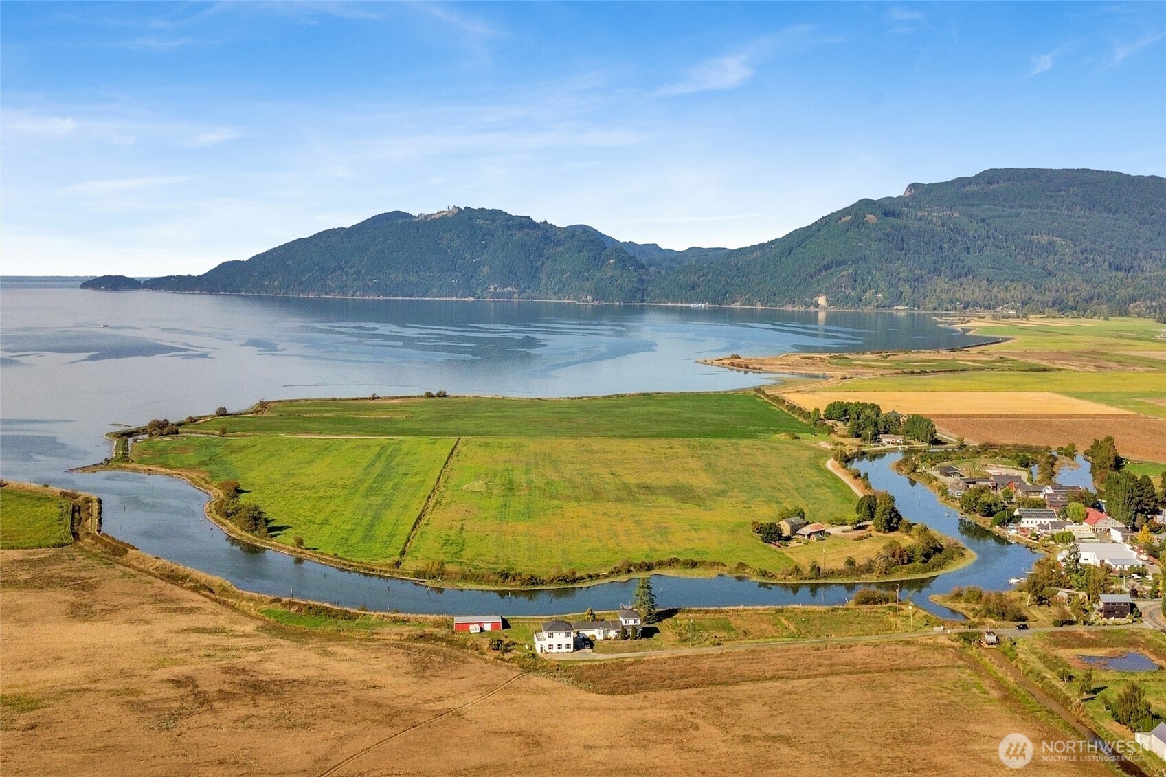 5544 Smith Road Bow, WA 98232 - Photo 4 of 40 a view of an ocean