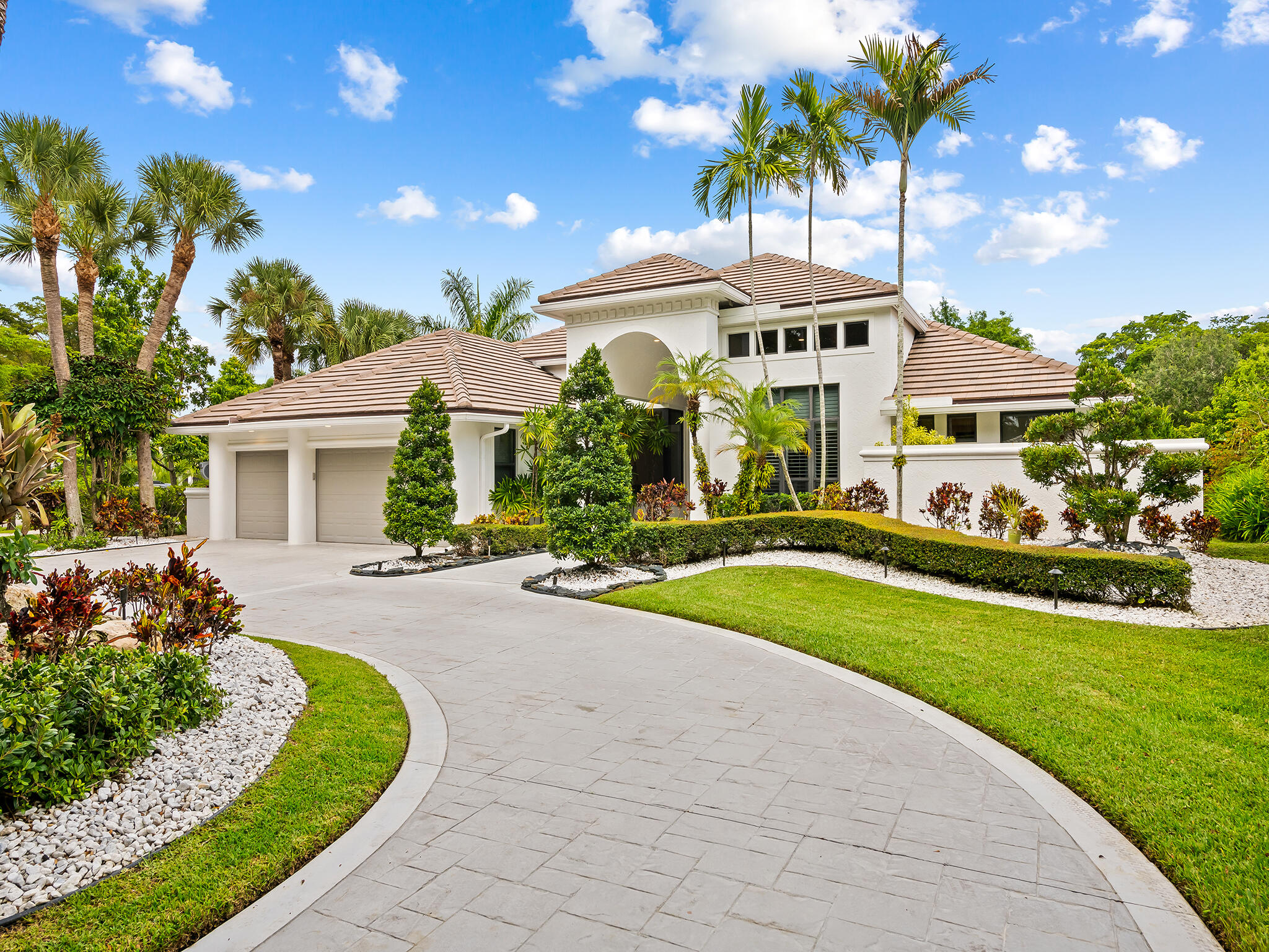 1048 Southwest 21st Avenue Boca Raton, FL 33486 - Photo 4 of 39 DSC_1017