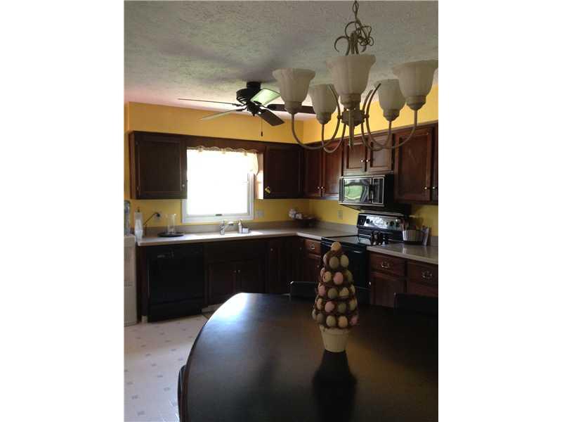 787 Jackson Road Greenwood, IN 46142 - Photo 6 of 15 Gallery Image 6