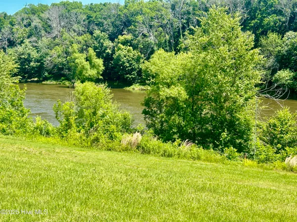 $229,900 | 281 Old Sr 1801, Scotland Neck, NC 27874