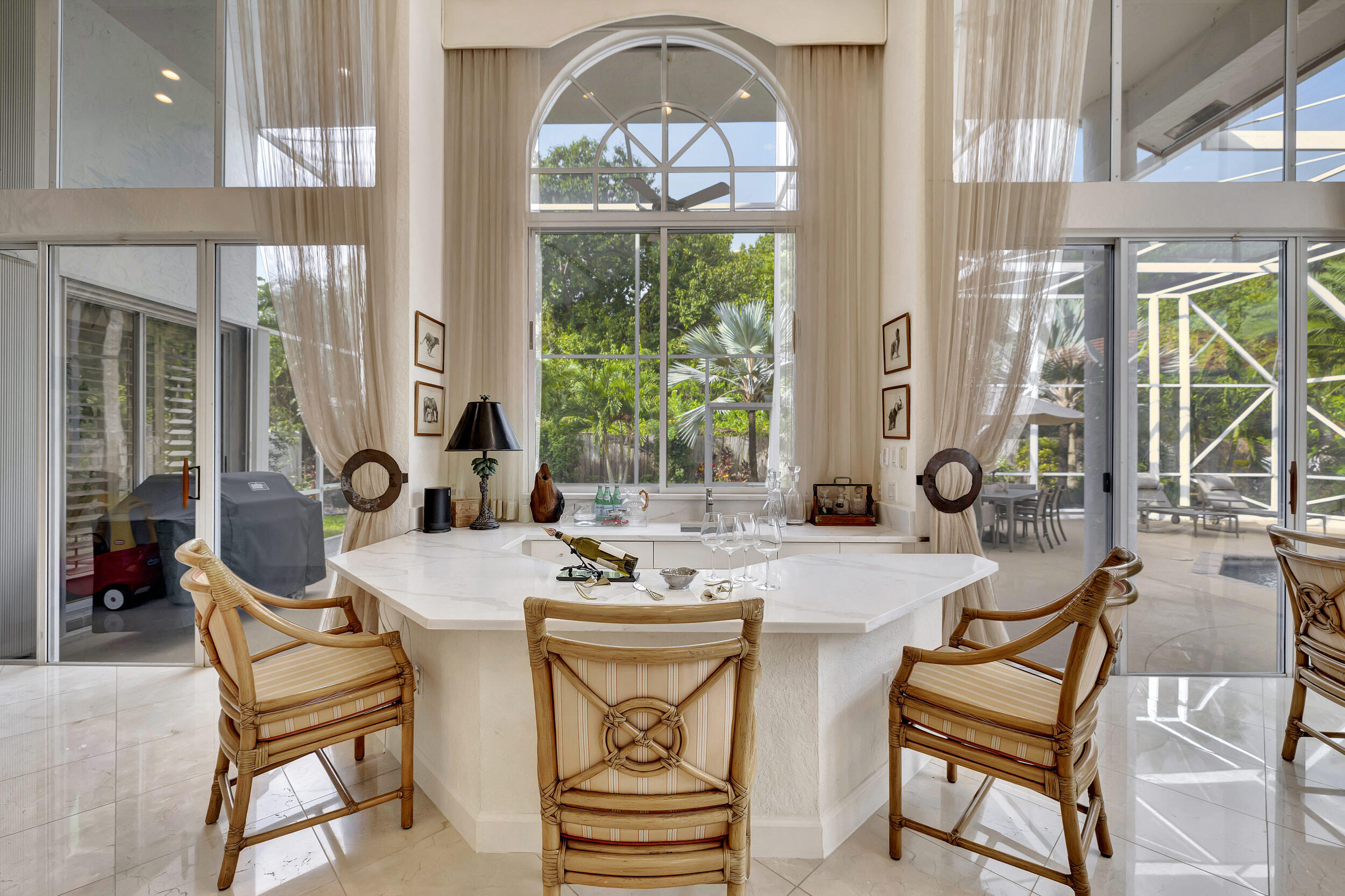 10598 Stonebridge Boulevard Boca Raton, FL 33498 - Photo 41 of 68 Built-in Bar