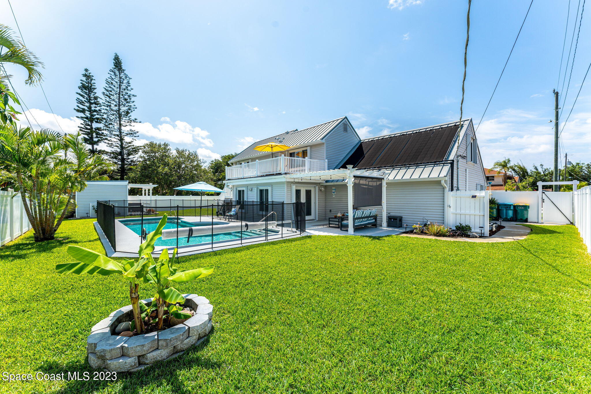 445 9th Avenue Indialantic, FL 32903 - Photo 3 of 62 Meticulously Mainttianed Yard