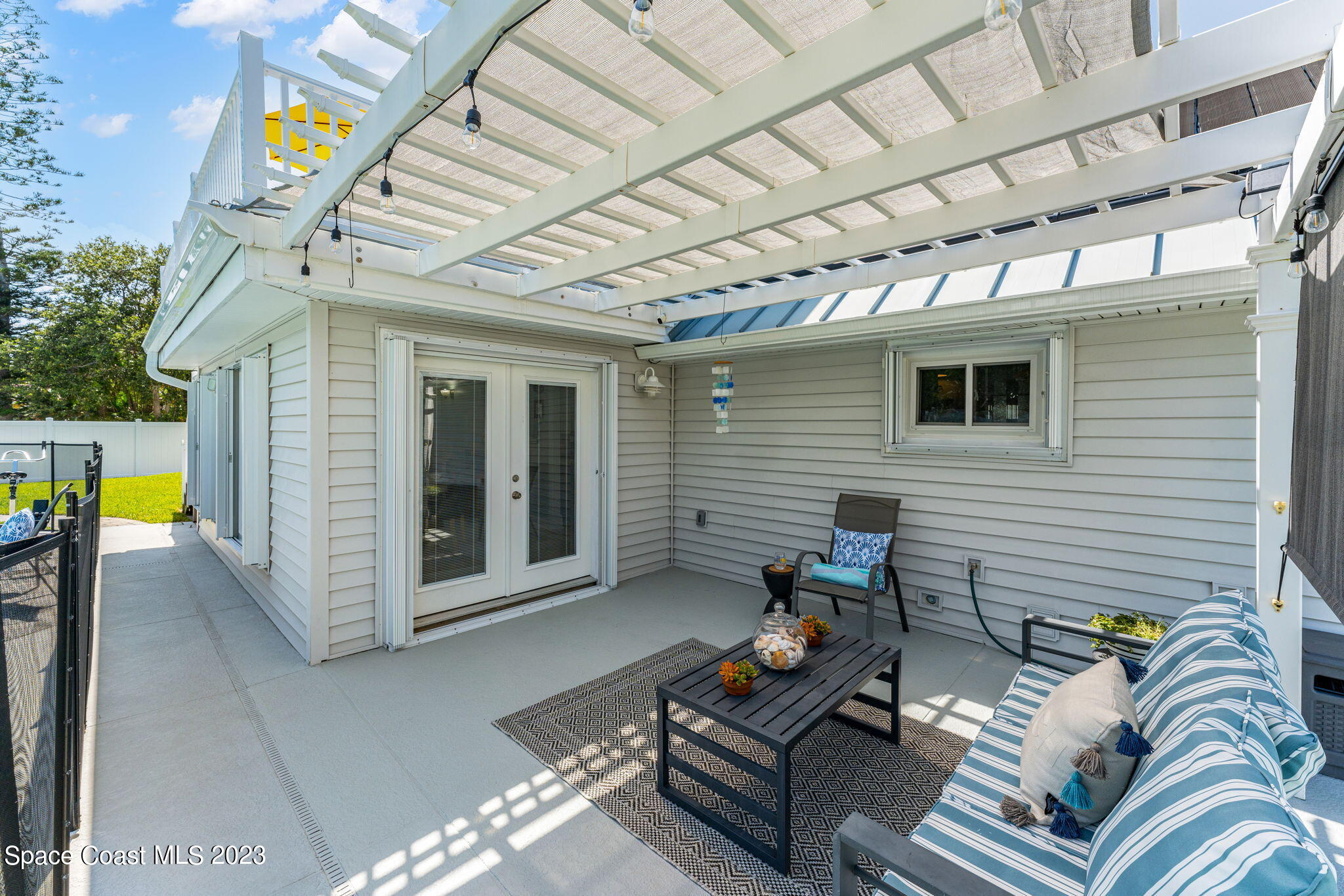 445 9th Avenue Indialantic, FL 32903 - Photo 38 of 62 Accordion Shutters