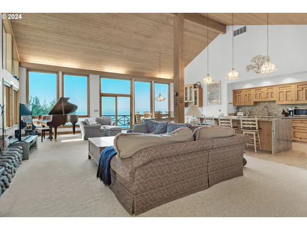 $3,500,000 | 79274 Ray Brown Road, Arch Cape, OR 97102