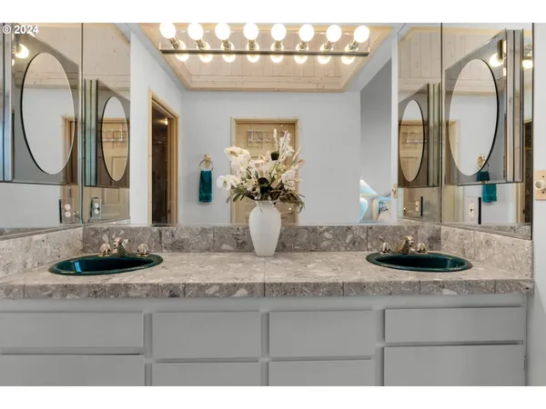 $3,500,000 | 79274 Ray Brown Road, Arch Cape, OR 97102