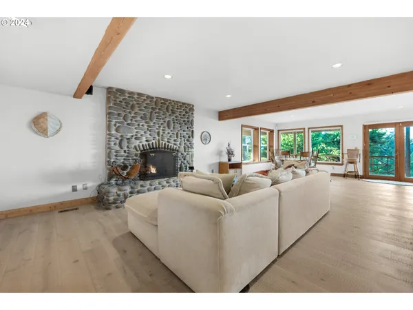 $3,500,000 | 79274 Ray Brown Road, Arch Cape, OR 97102