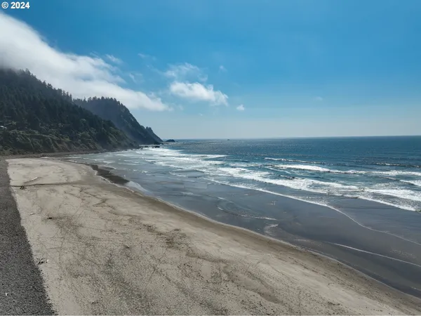 $3,500,000 | 79274 Ray Brown Road, Arch Cape, OR 97102