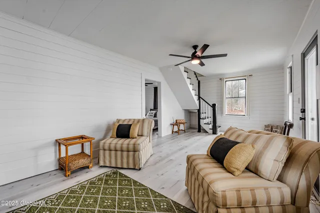 $700,000 | 1102 Highway 9P, Saratoga Springs, NY 12866