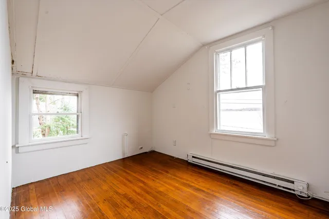 $700,000 | 1102 Highway 9P, Saratoga Springs, NY 12866