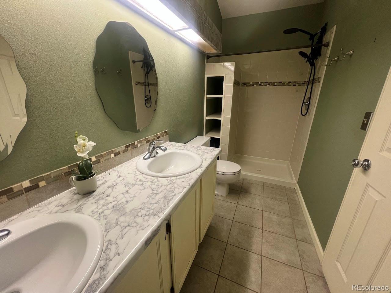 4044 South Carson Street, Unit F Aurora, CO 80014 - Photo 12 of 40