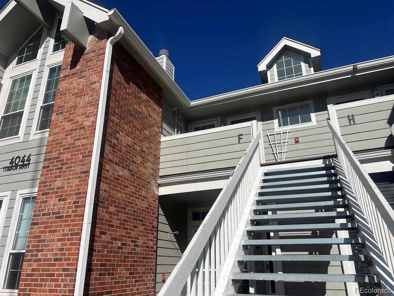 4044 South Carson Street, Unit F Aurora, CO 80014 - Photo 4 of 40