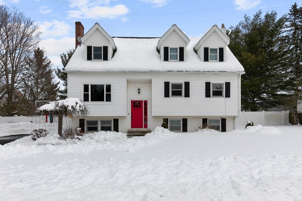 11 Harvard Road Groveland, MA 01834 - Photo 1 of 42 Gallery Image 1