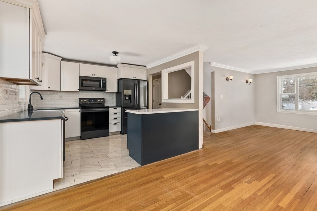 11 Harvard Road Groveland, MA 01834 - Photo 13 of 42 Gallery Image 13